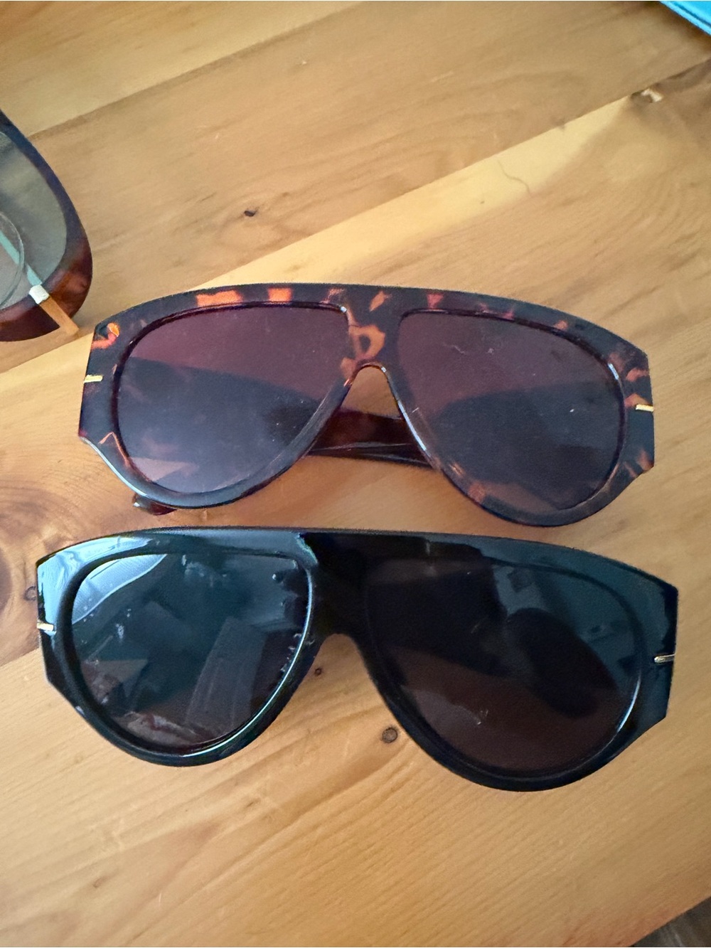 Amazon Women's Shield Sunglasses in Tortoiseshell and Black (comes as a set)